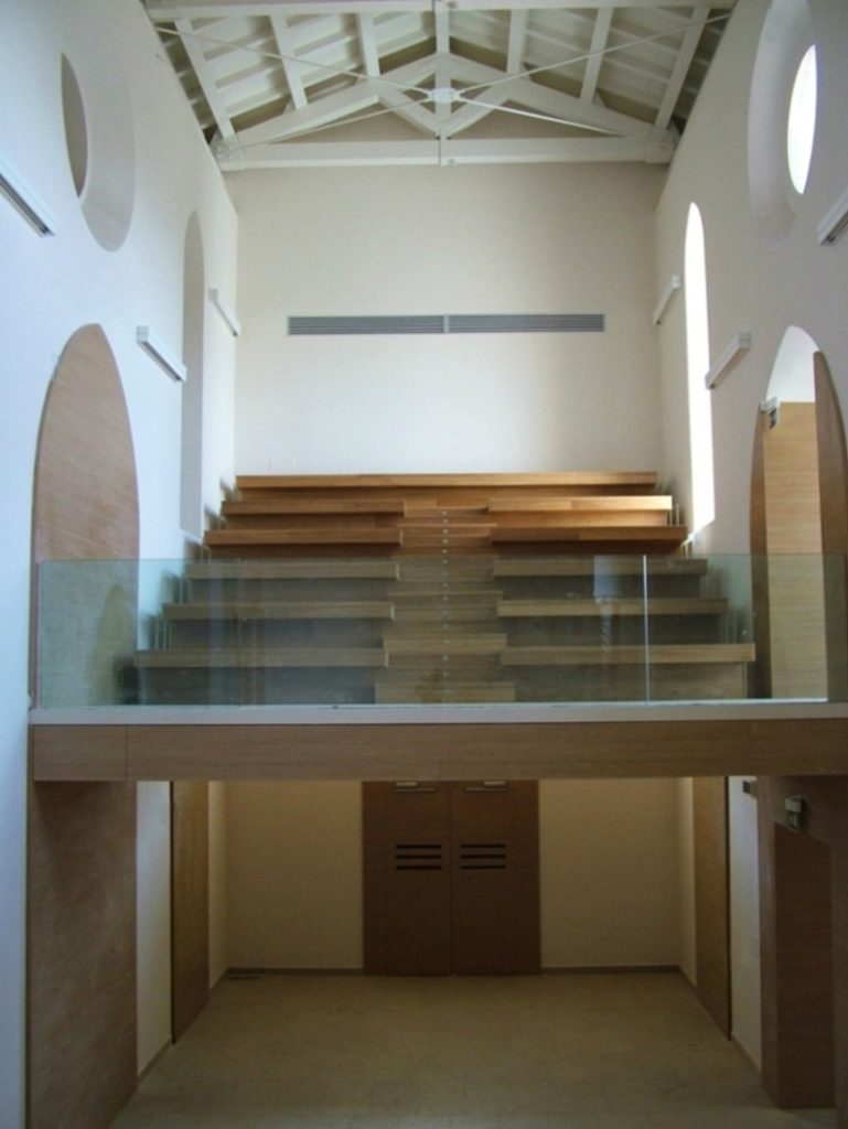 Soppalco interno della Chiesa dei Santi Giorgio e Dionigi, Catania. Restaurato dallo studio Ellenia+Tre